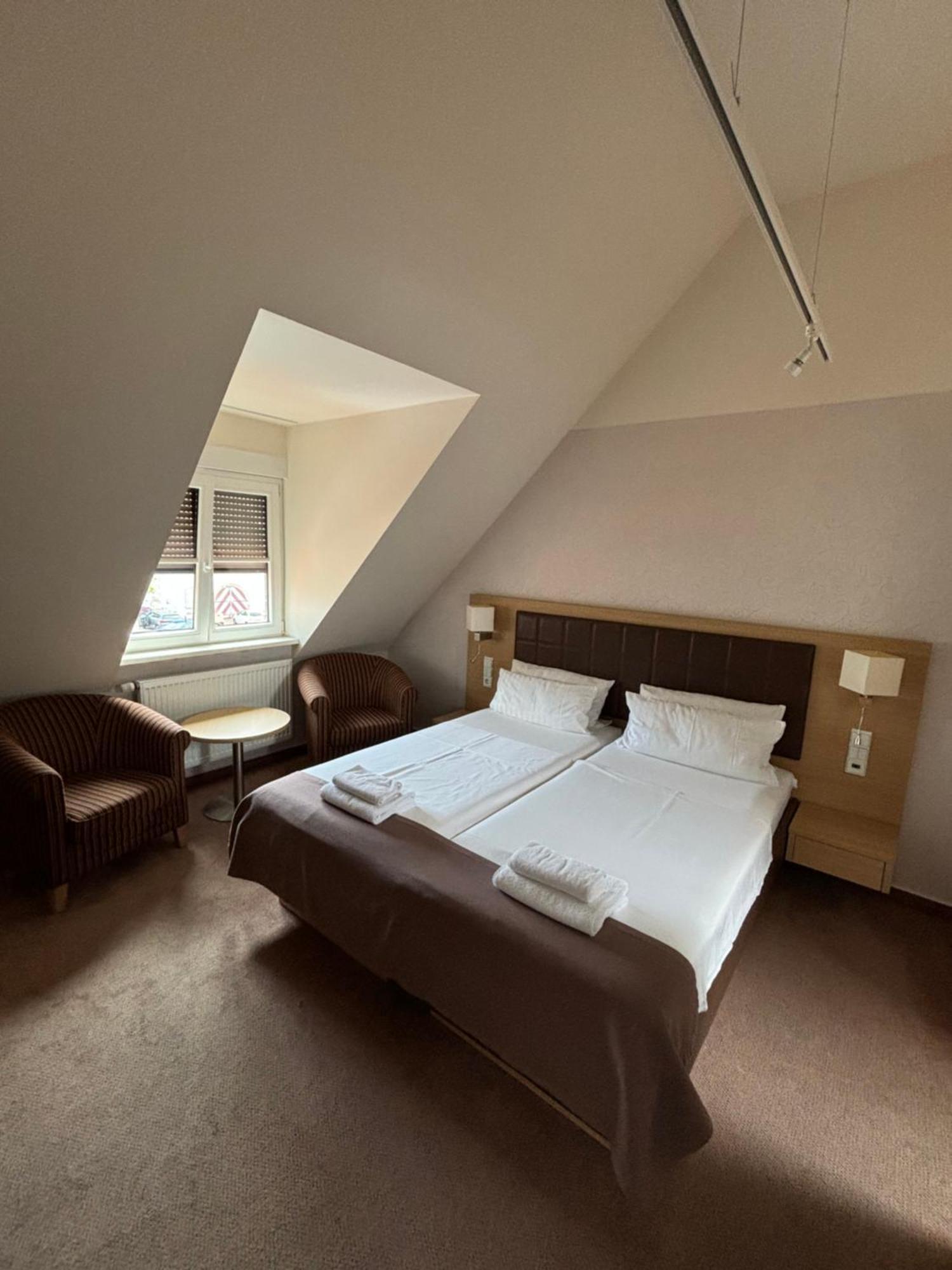Hotel Ortel Gmbh Besigheim Kültér fotó